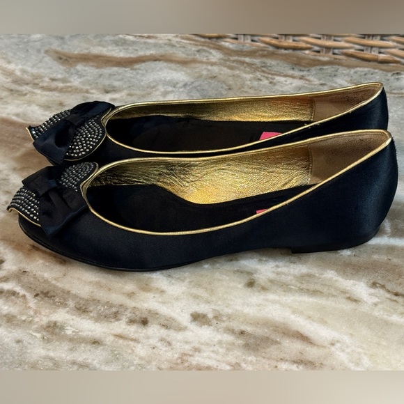 Women’s BETSEY JOHNSON black/gold rhinestone ballet flats- Size 8.5 - Picture 3 of 7